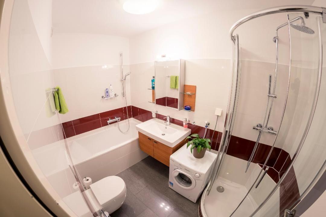 Apartment Grazbachgasse - Gratis Tiefgaragenplatz Bagian luar foto