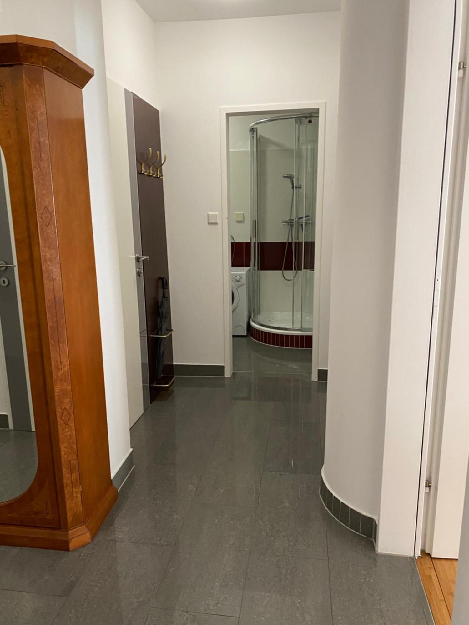 Apartment Grazbachgasse - Gratis Tiefgaragenplatz Bagian luar foto
